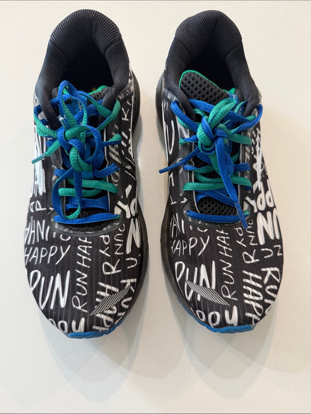 Brooks Adrenaline GTS 20 "Run Happy" Limited Edition - Size 8